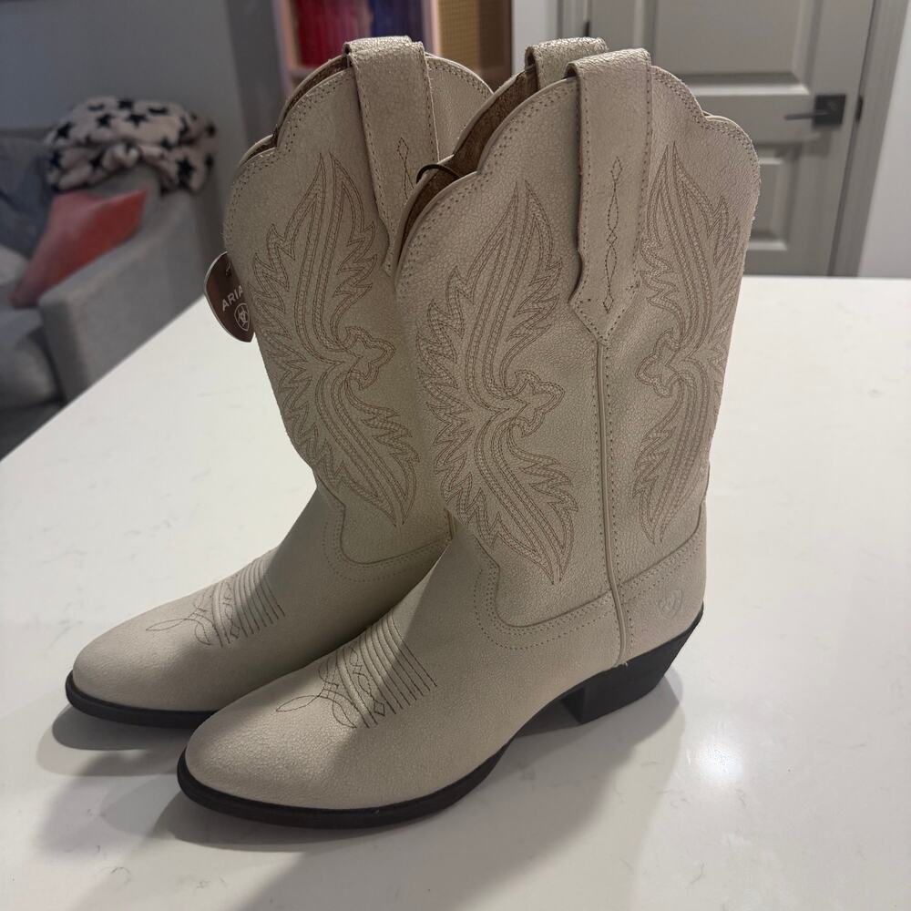 Ariat White Cream Women's Cowboy Boots